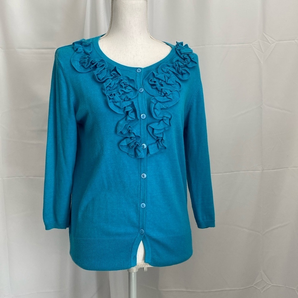 Tracy M Womens sweater 3/4 sleeve. Vibrant blue.‎ Ruffle detailing on front.
